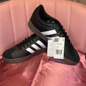 NWT Adidas VL Court Base Sneakers Black/White Gum Sole Women’s 8.5